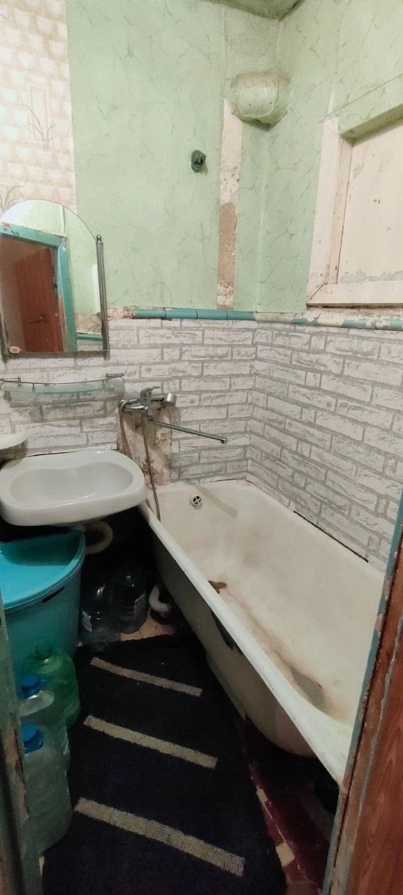 ‼Продам 3-комн. квартиру на ул. Калугина! (Городок ОР), 1/5-эт., 56/36/6. Санузел раздельный. Газовая колонка на воду. Двойная входная дверь. к сделке. Школа, садик, рынок. Отличная транспортная развязка. Цена: 4 300 000₽. Телефон +7(959)138-09-56 (telegram) Надежда‼‼ ...